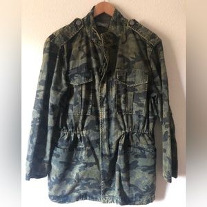 DL1961 CAMO CARGO JACKET PEPLUM WAIST SIZE LARGE